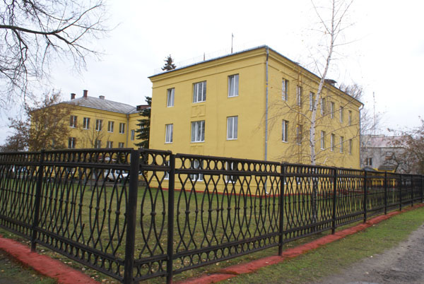 Рогачевский переулок москва. Рогачевское ЦРБ. Рогачевская поликлиника. Рогачевская поликлиника Белоруссия фото.